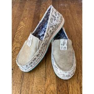 NEW VERY G women's millie shoe in cream